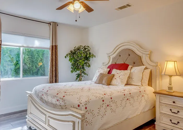 Saltwater Pool! Family Gem Near Hurricane Harbor Ferienhaus *