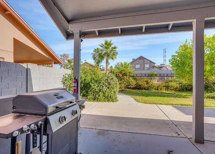Saltwater Pool! Family Gem Near Hurricane Harbor